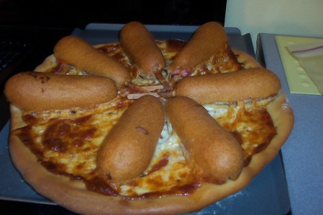 Corndog Pizza (thisiswhyyourefat.com via flickr)